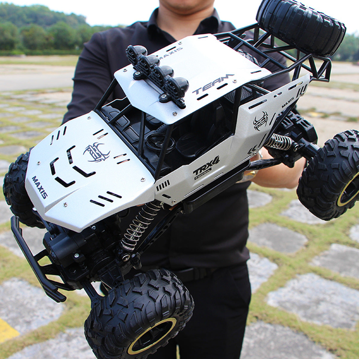 High-Speed 4x4 Remote Control Off-Road Car – Conquer Every Terrain!