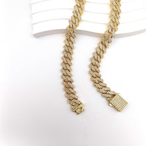 Diamond-Shaped Full Diamond Cuban Link Chain Necklace – Luxury Fashion Necklace for Men and Women