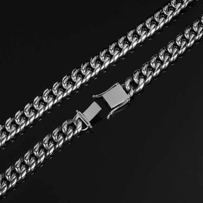 Stainless Steel Buckle Cuban Chain Necklace – The Ultimate in Luxury and Style